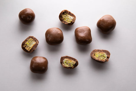 Juva Milk Chocolate-Coated Turkish Baklava Dragees with Pistachios