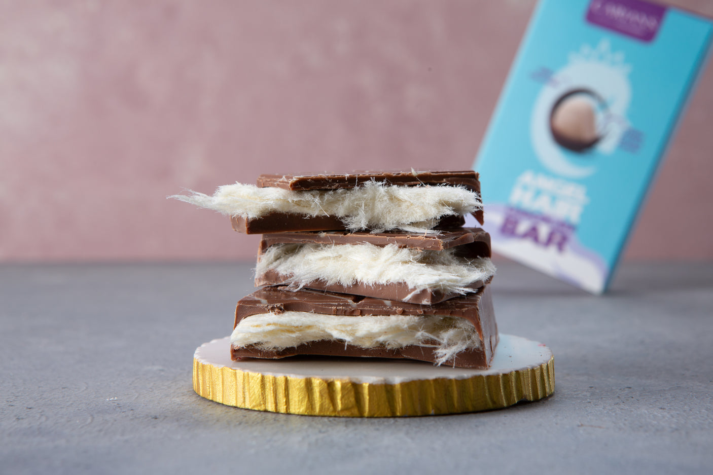 VIRAL ANGEL HAIR CHOCOLATE BAR (WHITE COTTON CANDY)