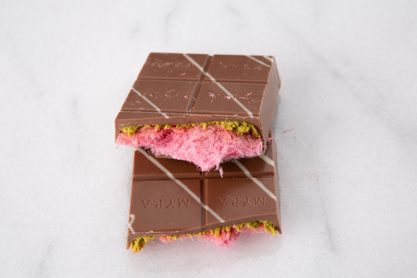 VIRAL DUBAI ANGEL HAIR CHOCOLATE BAR  (PINK COTTON+PISTACHIO)