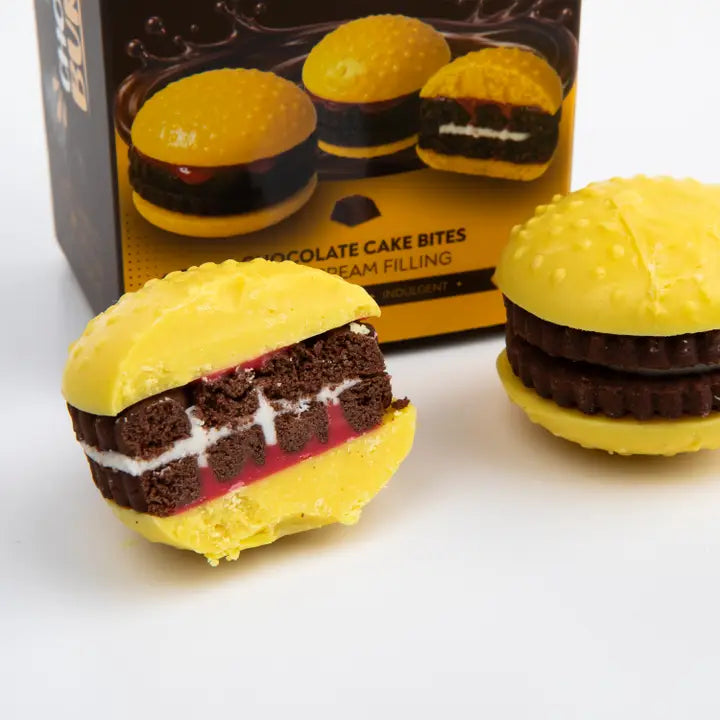 Chocolate Burger – Oreo Cake Bites with Cream Filling, 2 Pieces
